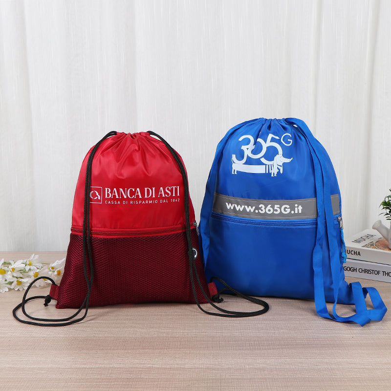 Drawstring bag wihe pocket